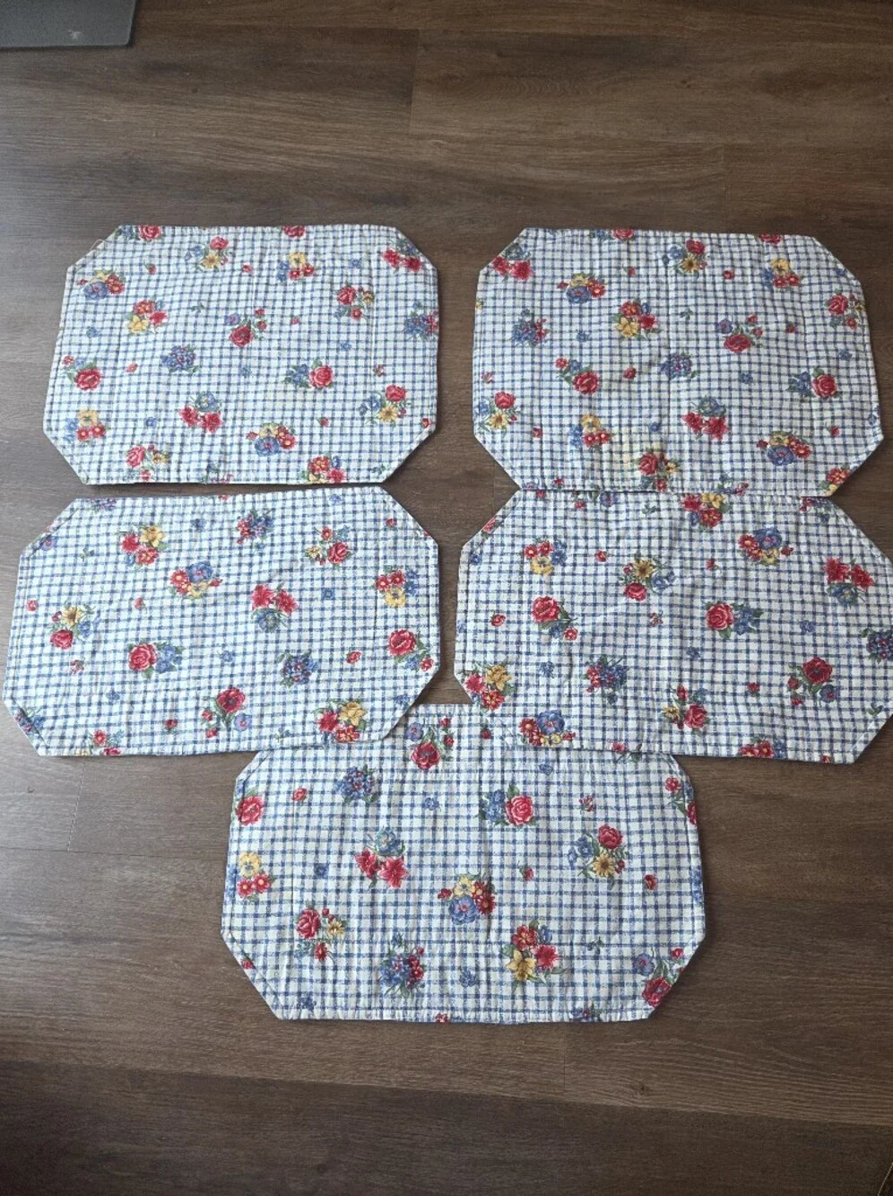 Vintage Handmade Farmhouse Gingham Floral Placemats and Table Runner